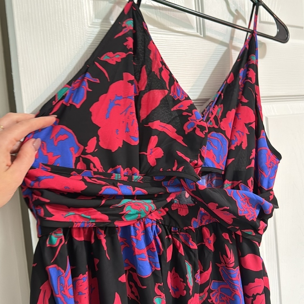 NWOT floral maxi - Picture 2 of 7